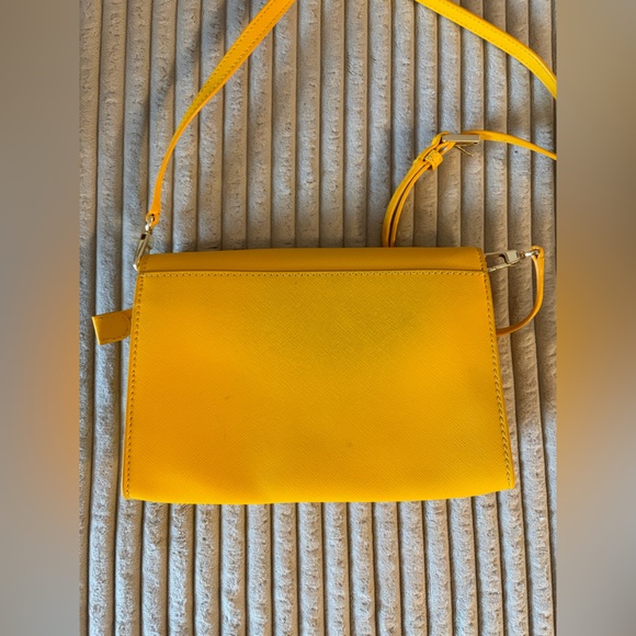 Tory Burch Yellow Crossbody Bag - Picture 4 of 7